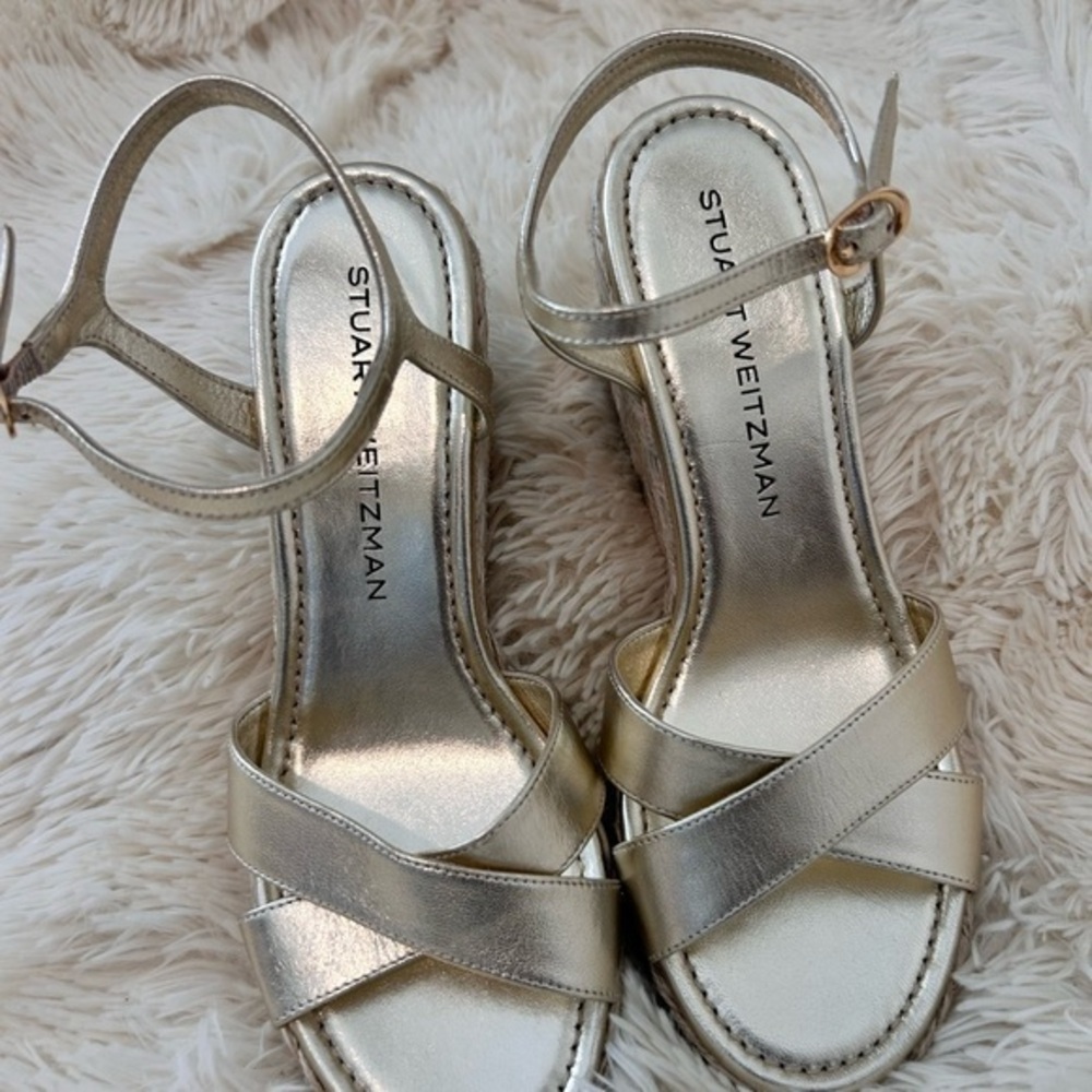 Stuart Weitzman
Dayna Metallic Crisscross Espadrille Sandals
NWOT